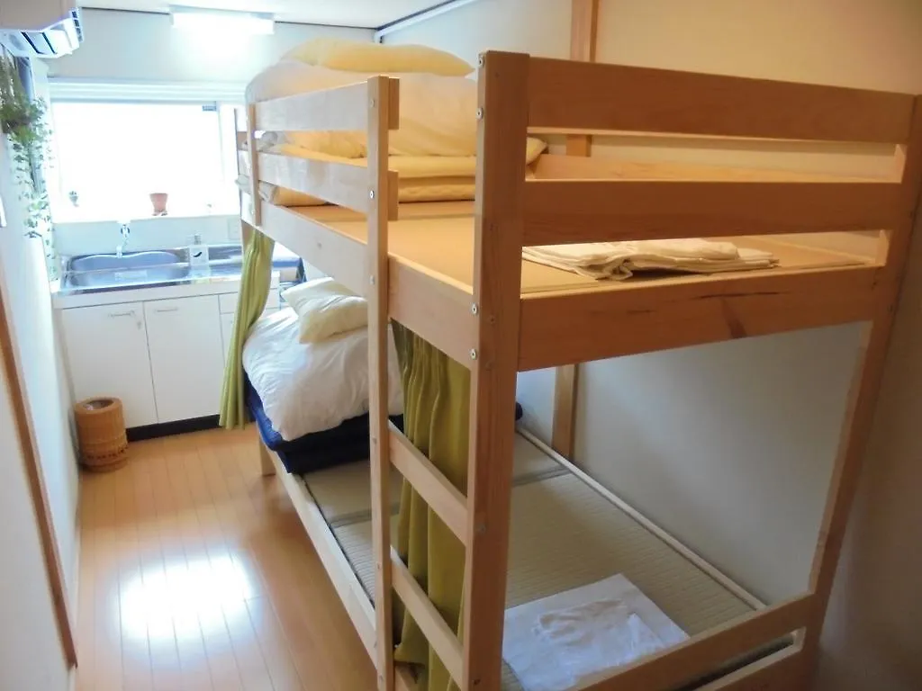 Guesthouse Oasis Oszaka Japán